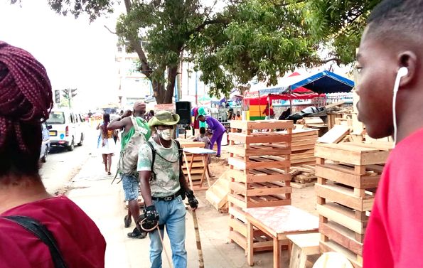 Public deserts wearing of face masks