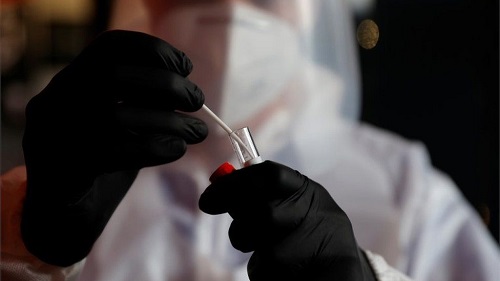 Coronavirus: France finds first case of new variant