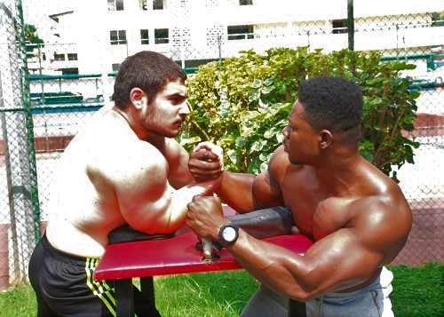 Fawaz Saoud and Derrick Kwakye are set to clash at the Mcberry Armwrestling showdown