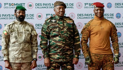 Interim President of Mali Colonel Assimi Goita (L), head of military junta in Niger Abdourahamane Tchiani (C) and Interim leader of Burkina Faso Ibrahim Traore (R)