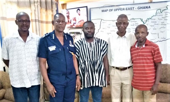 Bonaboto executive members with  Mr Ampofo Duku, the Upper East Regional Police Commander
