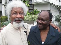 In recent times, a picture which has been making the rounds shows two smiling 86 year olds; former Nigerian Head of State General Yakubu Gowon and 1986 Nobel Prize in Literature laureate Professor Wole Soyinka. Under normal circumstances, this picture would not have made news.
