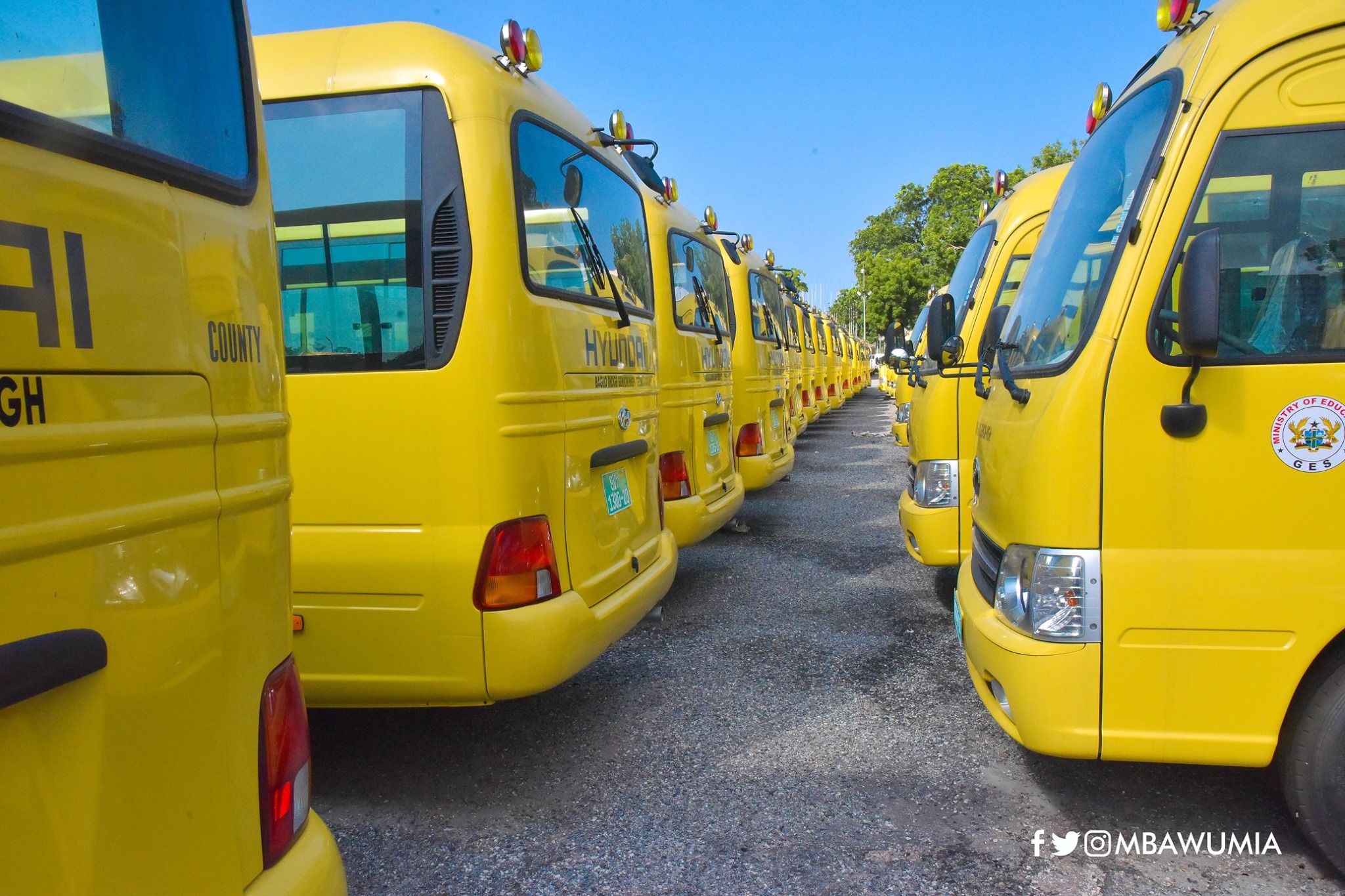 Govt hands over 100 buses to Senior High Schools, 250 on the way