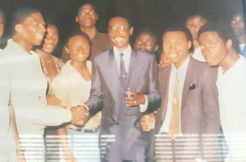 Ray Quarcoo (middle) and other boxers 