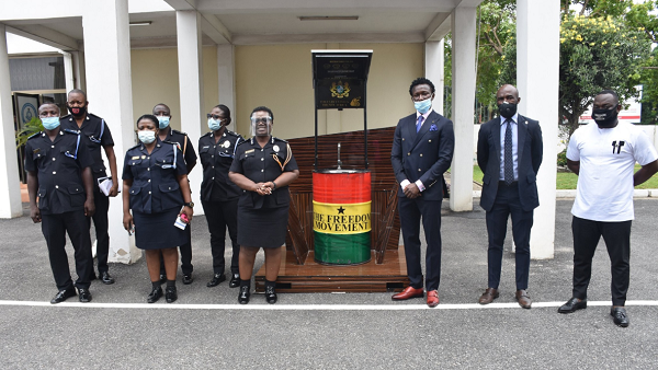 Cheddar donates solar hand washing machine to Ghana Police