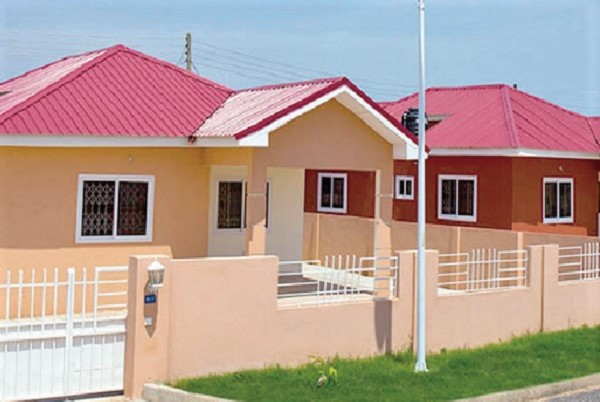  The Ghana Association of Real Estate Developers (GREDA) say most of its members are struggling  to get buyers for hundreds of completed houses across the country