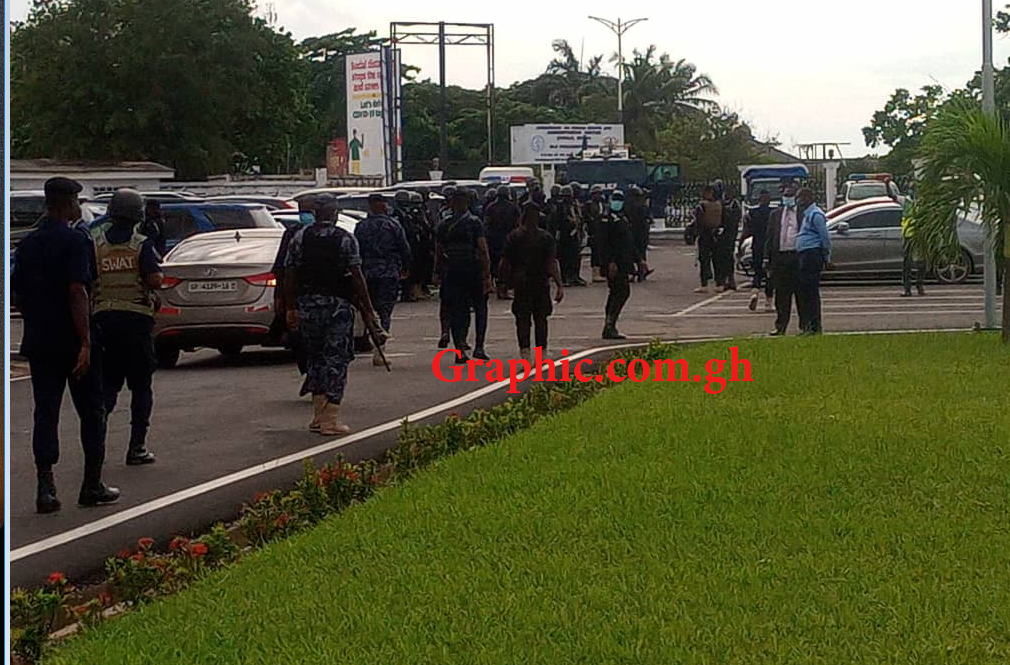 Tight security at Supreme Court premises over EC vs NDC hearing on voters register