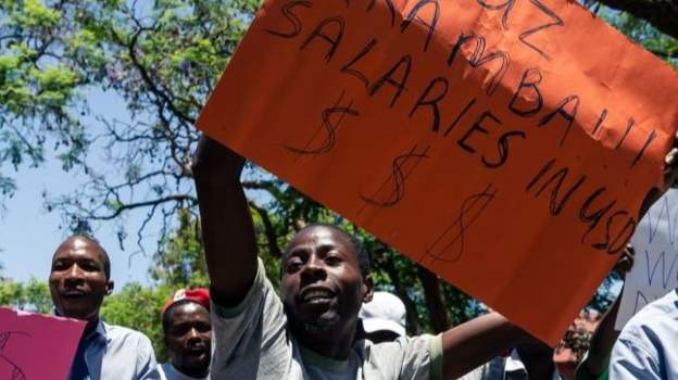 Zimbabwe raises salaries by 50% as inflation spikes