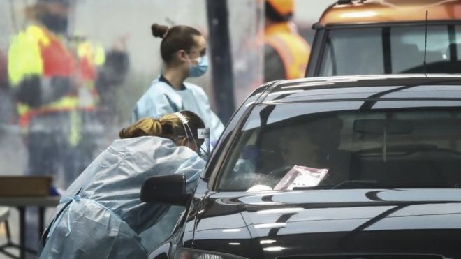 Officials in "hotspot" suburbs in Melbourne are now carrying out a massive testing "blitz"
