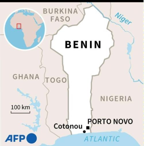 Pirates kidnap six crewmen off Benin coast