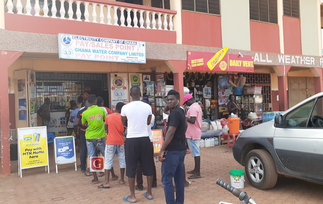 Residents shop for Power, LPG as Lockdown rolls in