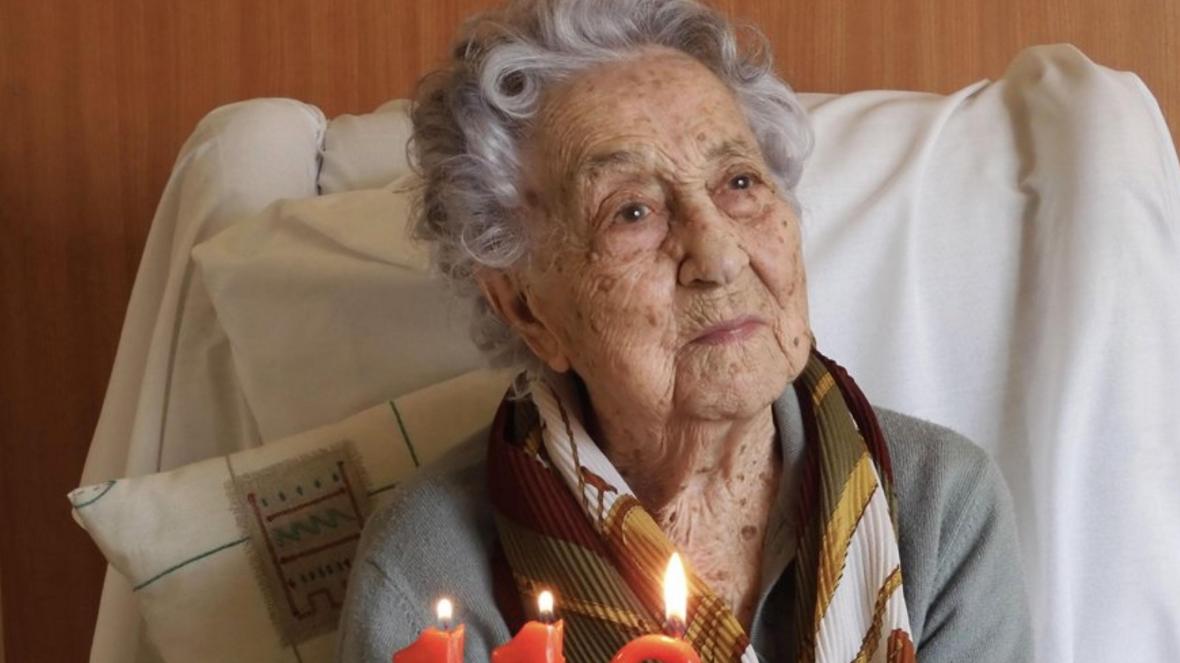 'Oldest woman in Spain' beats coronavirus at 113