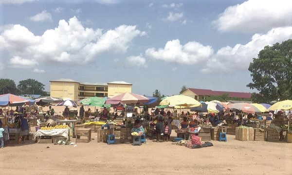 A section of traders at the new satellite market