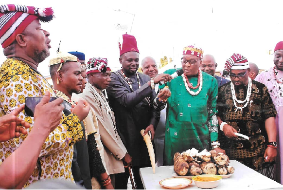 The president of the Igbo community in Ghana, Chief Michael Ifeanyichukwu Okereke(4th right) speaking at the occasion