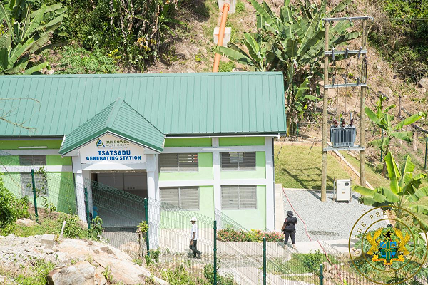 Prez Akufo-Adoo commissions micro hydro power plant at Alavanyo