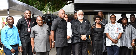 Former President Jerry John Rawlings with the Graphic delegation after their meeting. Among them are Mr. Ato Afful (4th from left), Mr. Franklin Sowa (2nd left) and Mr. Kobby Asmah (2nd right) 