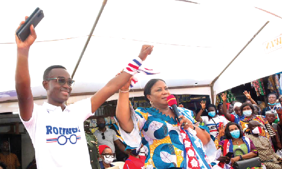 The First Lady, Mrs. Rebecca Akufo-Addo, presenting Mr. Joseph Gerald Tetteh Nyanyofio to the party supporters