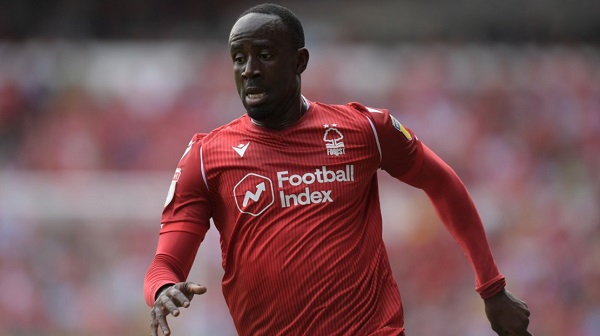 Albert Adomah set to join QPR after leaving Nottingham Forest