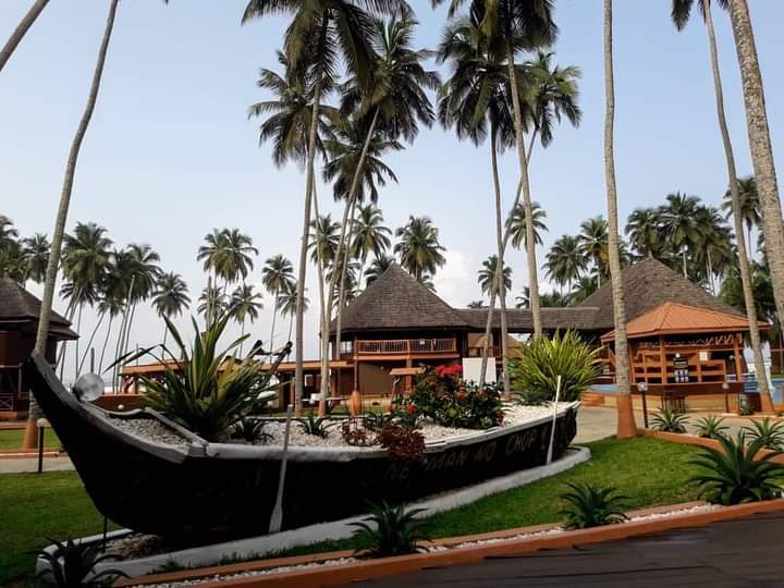 On Kwame Nkrumah's birthday weekend we're going west to explore and experience Maaha and Nzulezu again