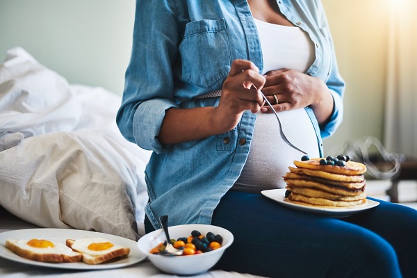 Keeping a healthy lifestyle throughout pregnancy is imperative for both baby and mother