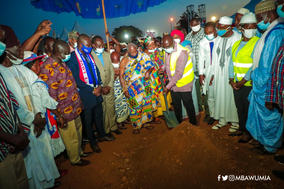 Govt expands Berekum town roads project as VP Bawumia cuts sod for 10km Synohydro road