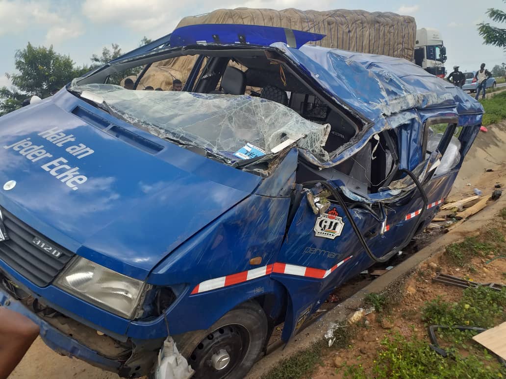 Five die in accident on Accra-Kumasi Highway 