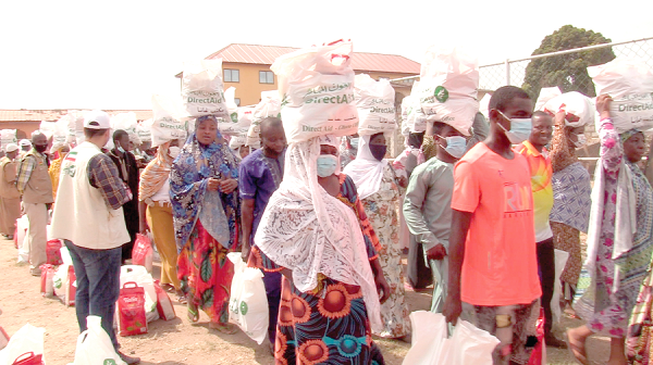 A section of the beneficiaries with the gift provided by DirectAid