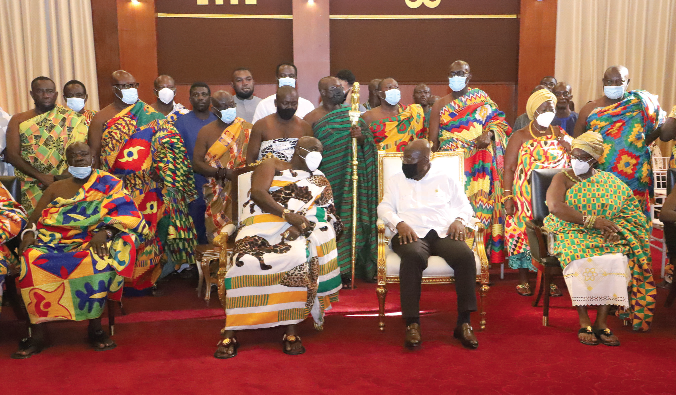 President Akufo-Addo interacting with Osagyefuo Amoatia Ofori Panin (left), the Okyenhene, after the meeting. With them are Nana Adutwumwaa (seated right), the Okyenhemaa, and other members of the delegation. Picture: SAMUEL TEI ADANO