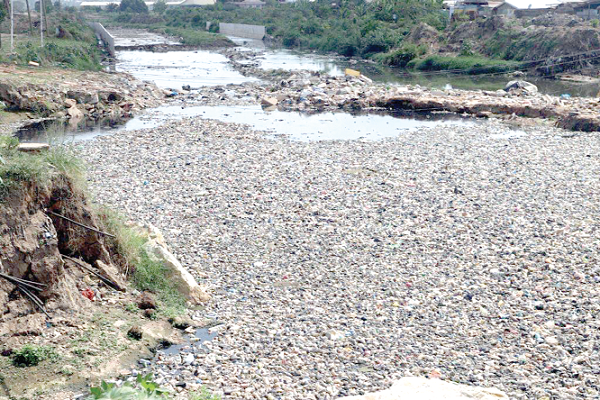  The drainage at Atonsu where the Sesan River takes its course has been heavily polluted by plastic waste
