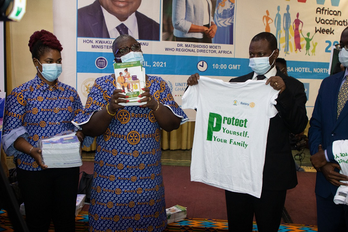 The Past Assistant Governor and Chair of the Ghana National Polio Plus Committee, Nana Yaa Siriboe (middle) displaying some of the items together with the Director-General of the Ghana Health Service, Dr Patrick Kuma-Aboagye. With them is PP Antoinette L.C. Nwosu.  