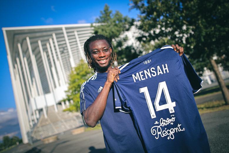 Gideon Mensah joins Bordeaux on loan