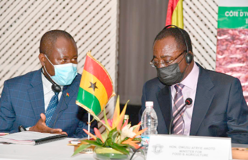 Dr Owusu Afriyie Akoto, Chairman, Steering Committee of the Ghana-Côte d'Ivoire Cocoa Initiative, and Mr Joseph Boahen Aidoo, CEO, COCOBOD, during Dr Akoto’s confirmation in Abidjan