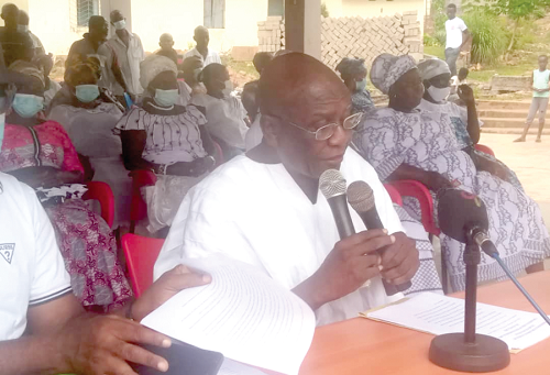  Mr Robert Badu, spokesman for the Tsito chiefs, addressing the press conference