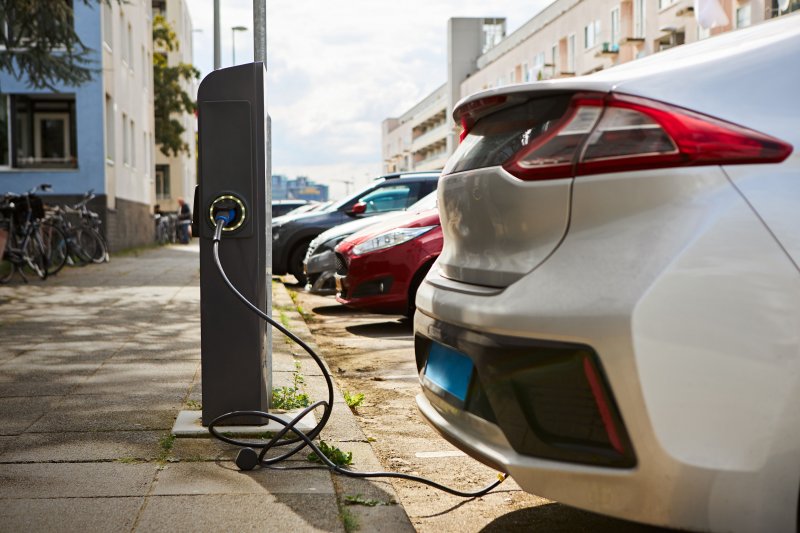 'Our electricity grid can't support use of electric vehicles'