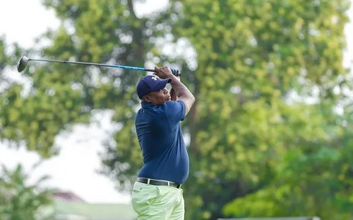 Emos Korblah wins Centre of the World Golf tourney