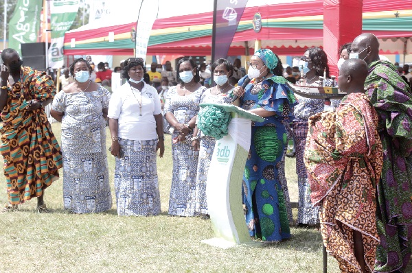  Mrs Mavis Hawa Koomson (4th from left), Minister of Fisheries and Aquaculture Development, addressing the farmers 