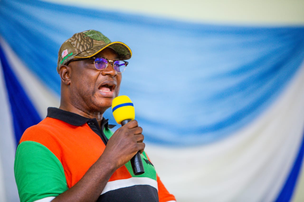 Kojo Bonsu visits the Akropong School for the Blind on Farmers' Day