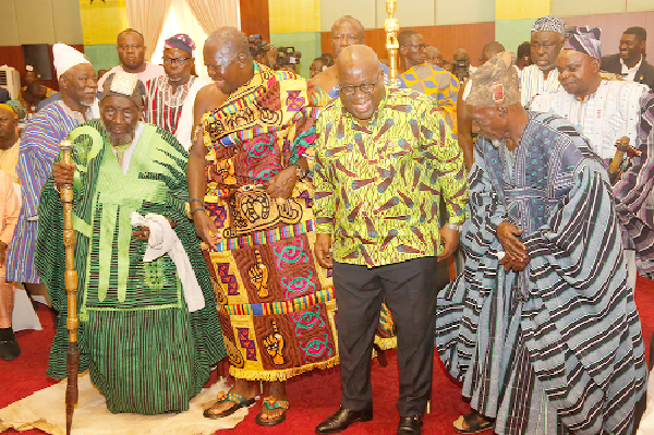 President Akufo-Addo (2nd from right) together with Otumfuo Osei Tutu II (2nd left) and Nayiri Naa Bohogu Abdulai Mahami Sheriga (left) and Yagbonwura Tuntumba Boresa Sulemana Jakpa I after the ceremony at the Jubilee House