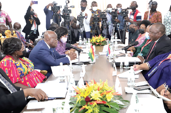 President Akufo-Addo (left) having discusions with President Cyril Ramaphosa (right) in the bilateral talks between Ghana and South Africa.  Picture: SAMUEL TEI ADANO