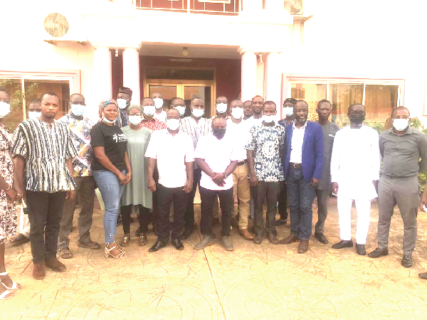 The participants in the forum