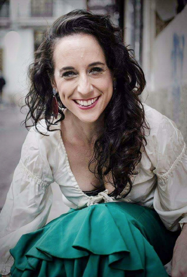 Sara Nieto  — lead performer