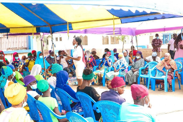 Kayayei at Agbogboshie benefit from JaneSarf’s free health screening and donation