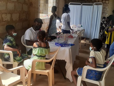 Midway Hospital holds free medical screening for Good Shepherd Methodist Church