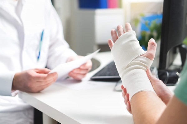 Are you suffering from a wrist sprain?