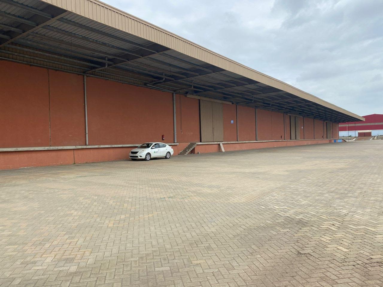 Logistics Mega Warehouse, Tema