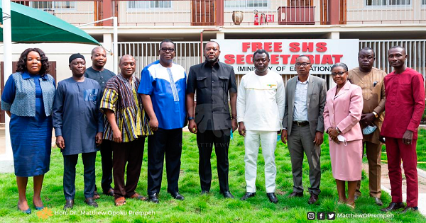 Dr Metthew Opoku Prempeh (middle) with the executives of the unions after the interactions