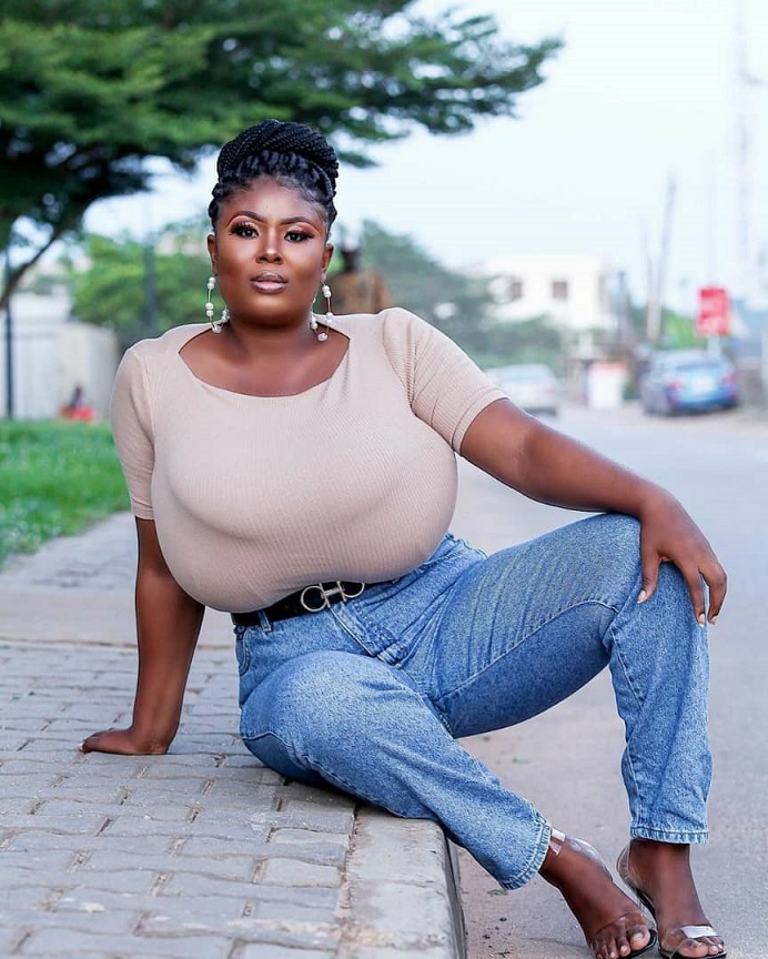 Busty lady in viral video shares story in TV interview (VIDEO)