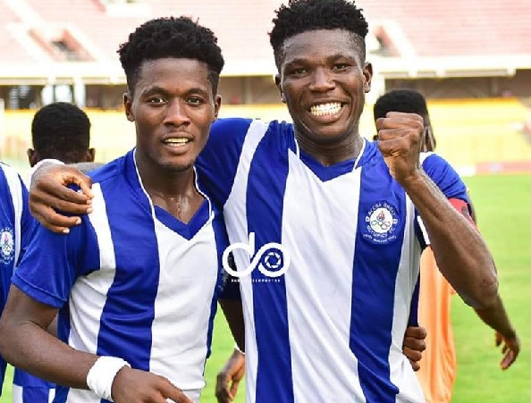 Maxwell Quaye (right) and his younger brother Samuel Quaye have taken the Premier League by storm
