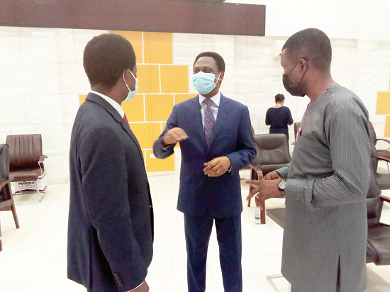  Apostle Nyamekye (middle) in a chat with Apostle Onyinah (left) and Rev. Ben Noi, the PCC Manager