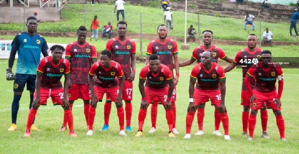 Kotoko players line up